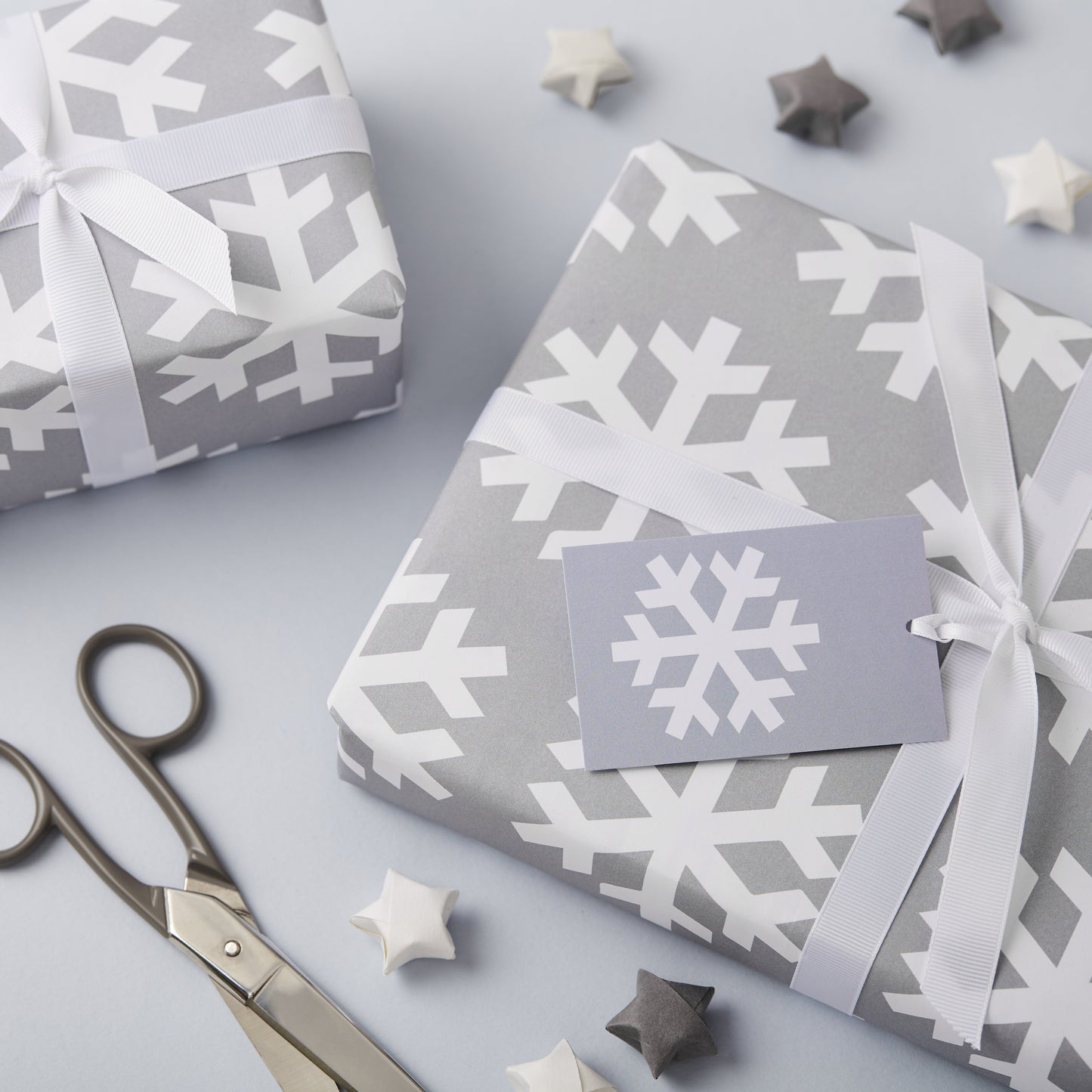 Snowflake Christmas Gift Wrap Set - Studio 9 Ltd